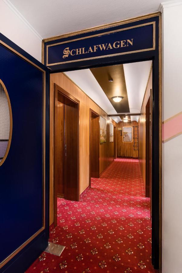 ホテル オテル デュ トラン ミュンヘン エクステリア 写真